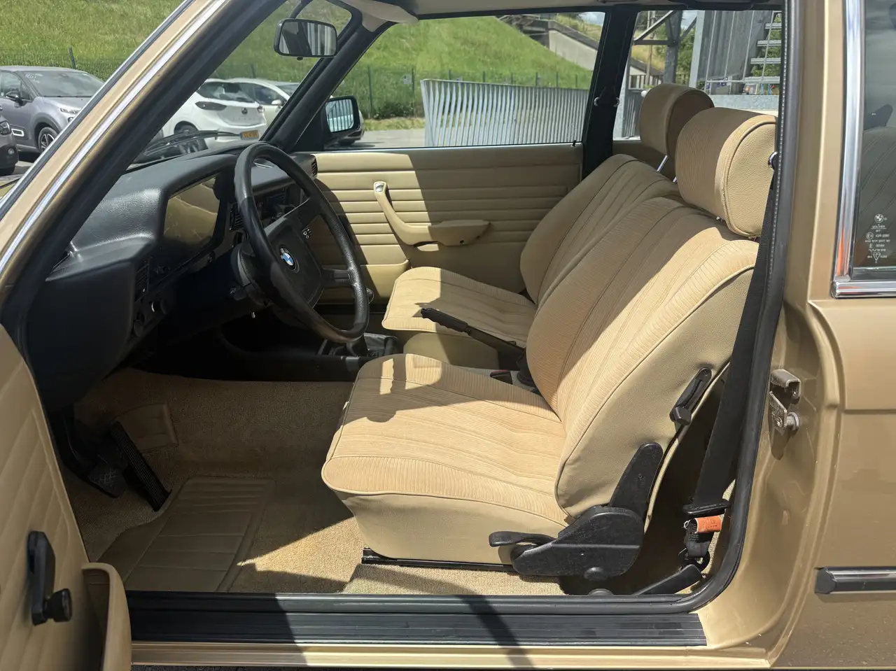 BMW 318 Serie 3 E21 318i, foto 11