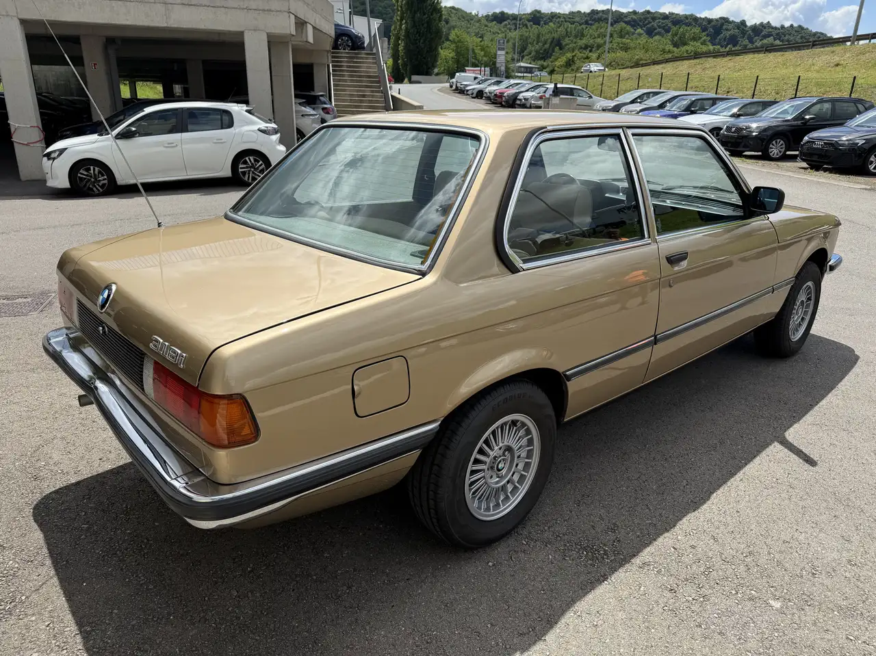 BMW 318 Serie 3 E21 318i, foto 5