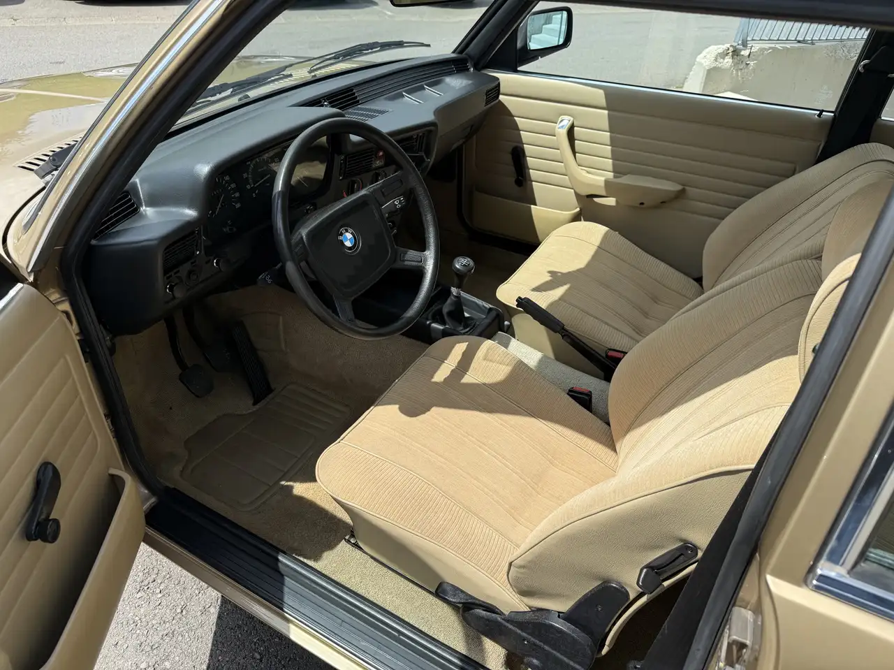 BMW 318 Serie 3 E21 318i, foto 9
