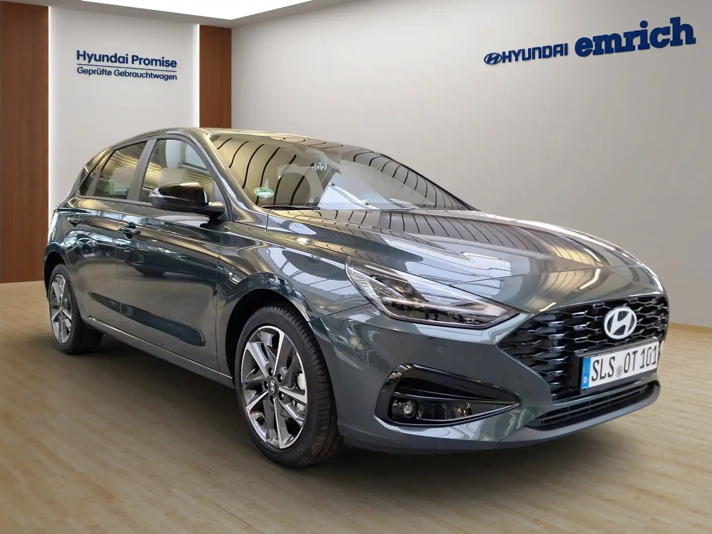 Hyundai i30 i30 1.0 T-GDI DCT Advantage Vert - 2