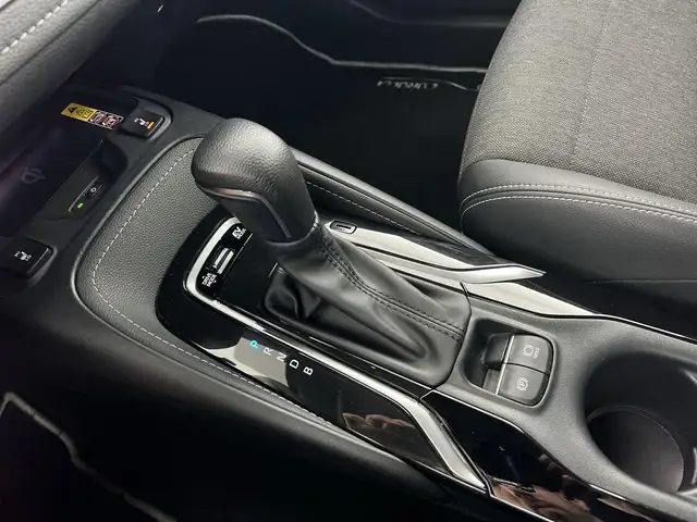 Toyota Corolla view 13