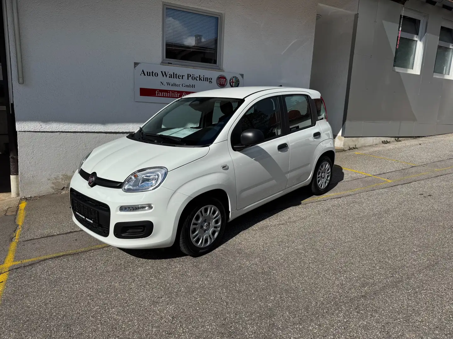 Fiat Panda Pandina 1.0 GSE Hybrid, Klima, 5 Sitzer, ESP, eFH Weiß - 1