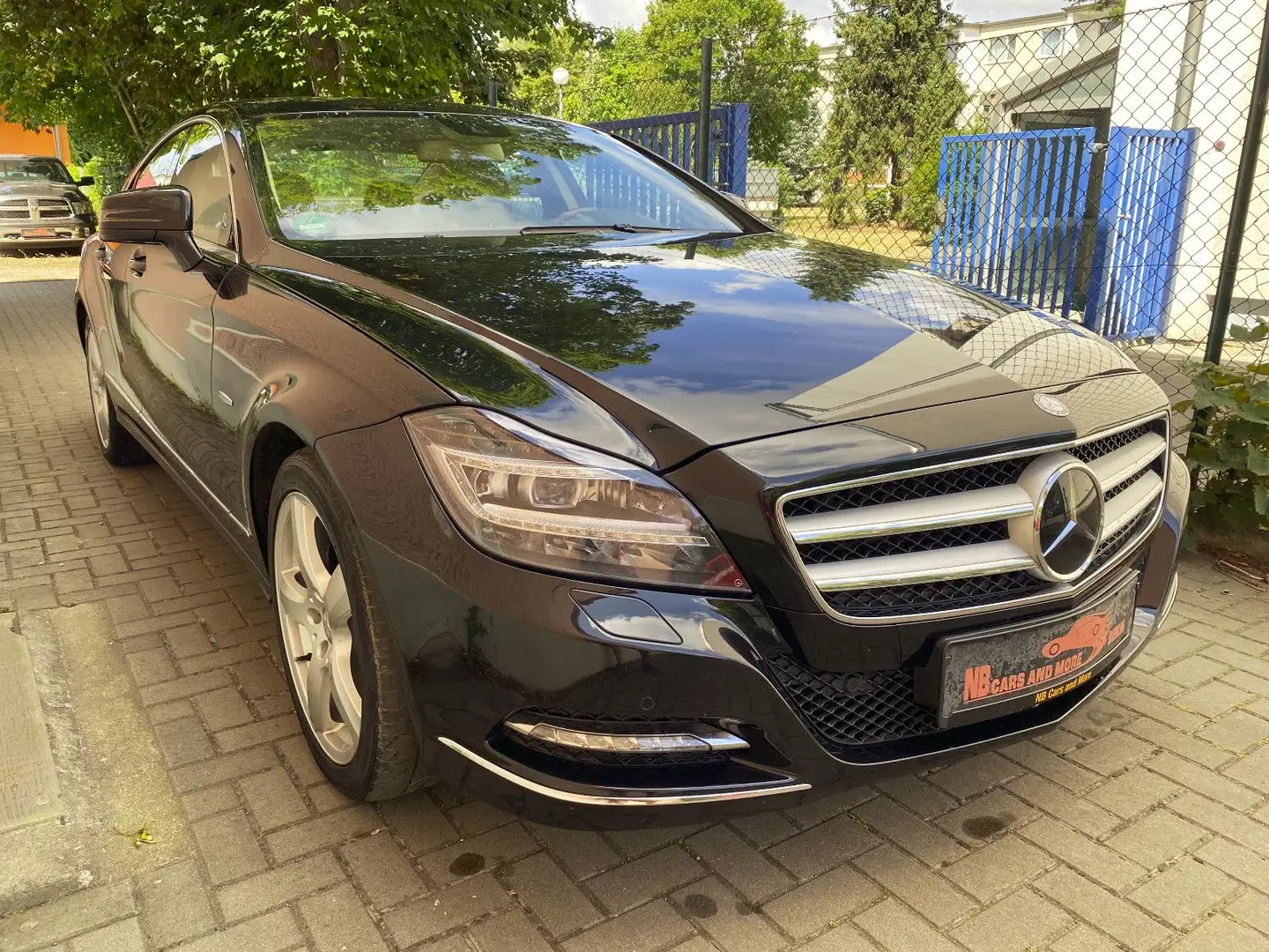 Mercedes-Benz CLS 350 CDI 4Matic, H&K, R-Cam,LED,SD!!! Černá - 1