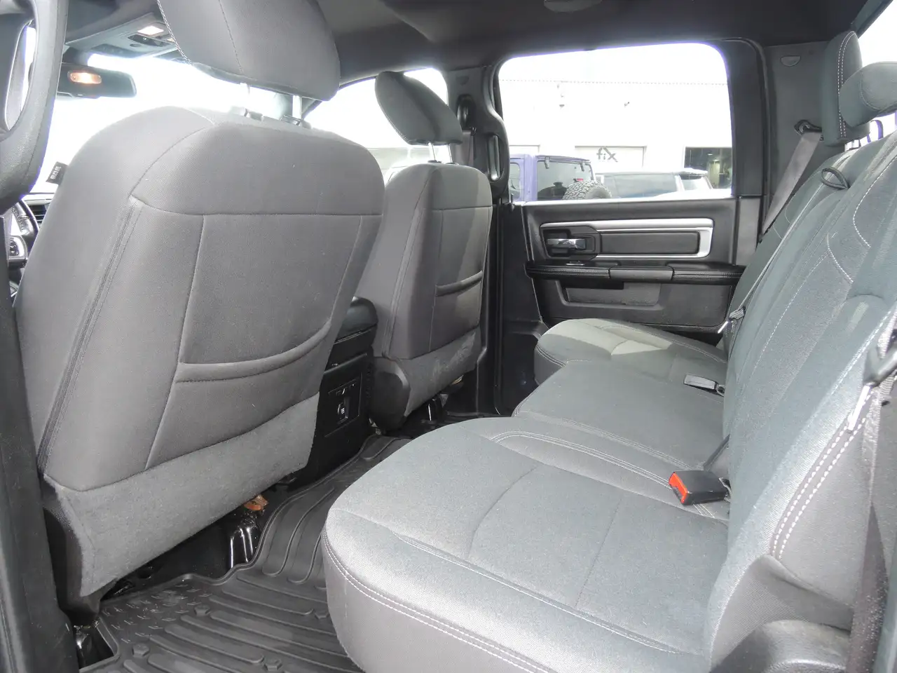 RAM 1500 снимка RAM 1500