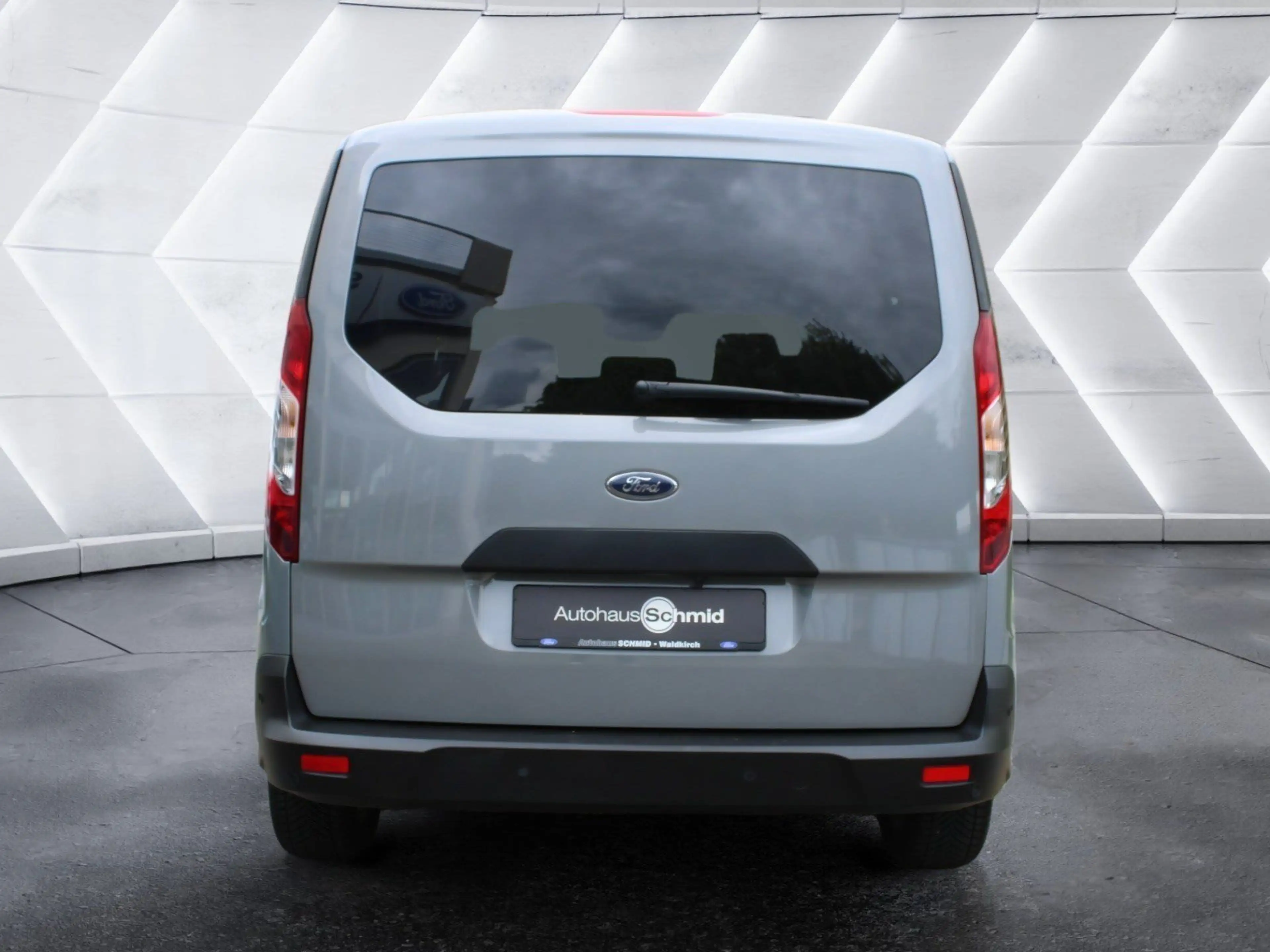 Ford Tourneo Connect Trend — photo 4