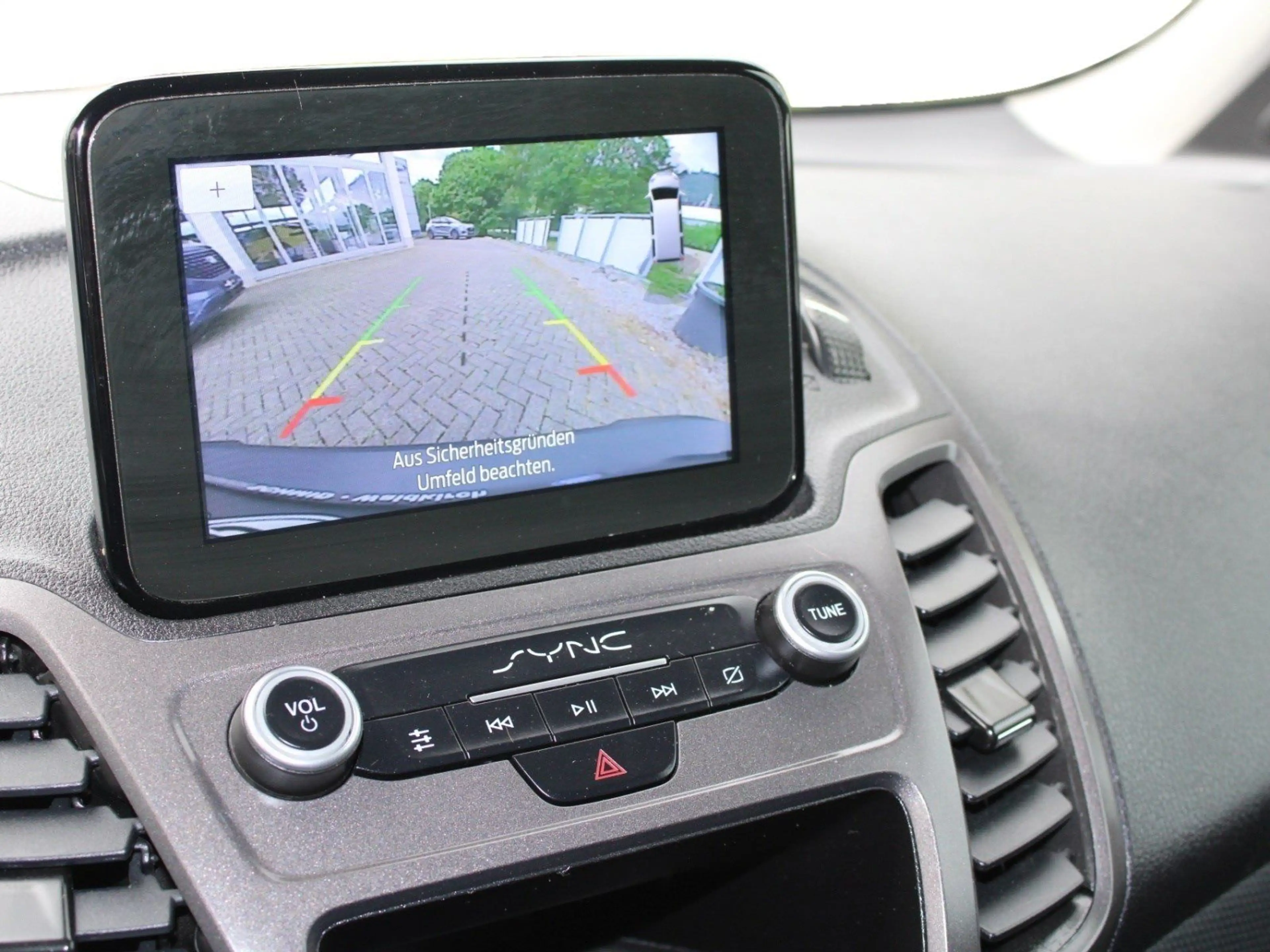 Ford Tourneo Connect Trend — photo 10