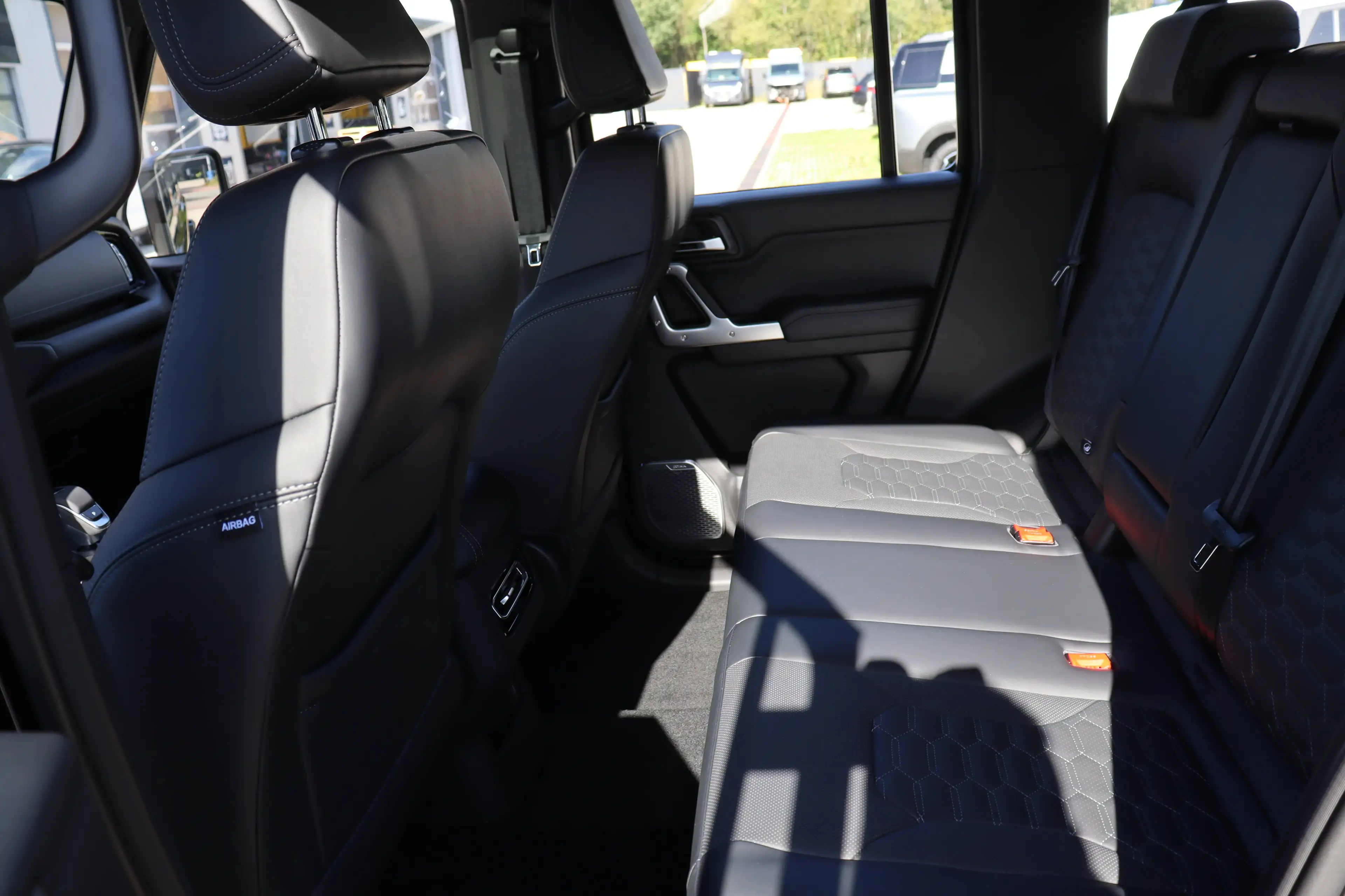 BAW 212 2.0 TCI 4WD *Keyless*Aut*360Kamera*Temp*SHZ* — photo 31