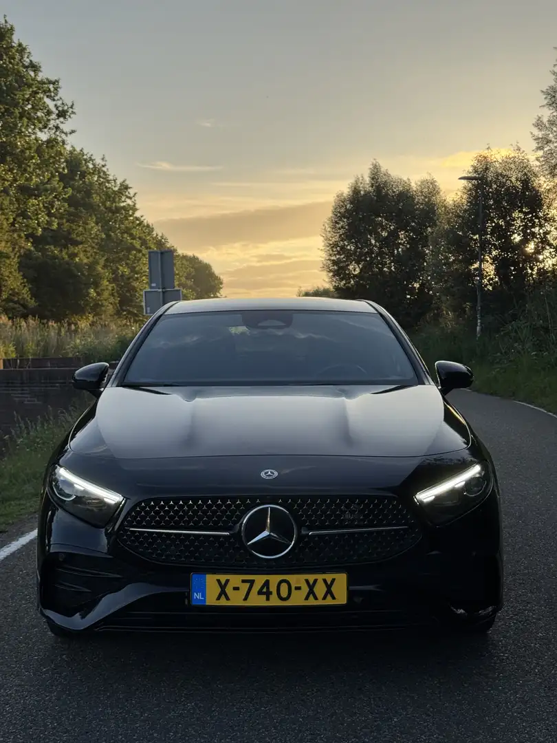 Mercedes-Benz A 250 AMG Line Чёрный - 2