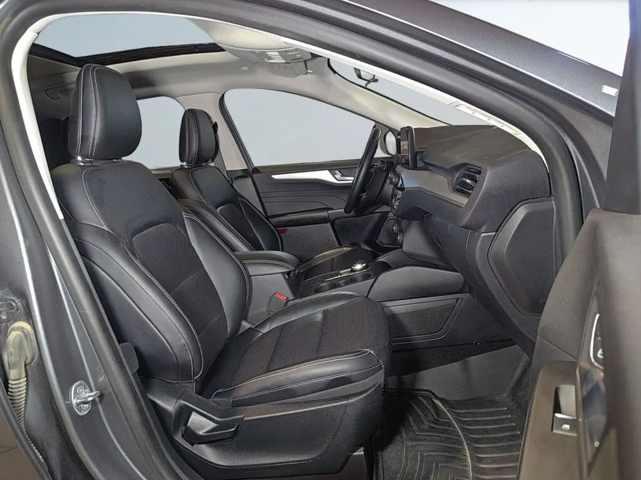 Ford Escape снимка Ford Escape