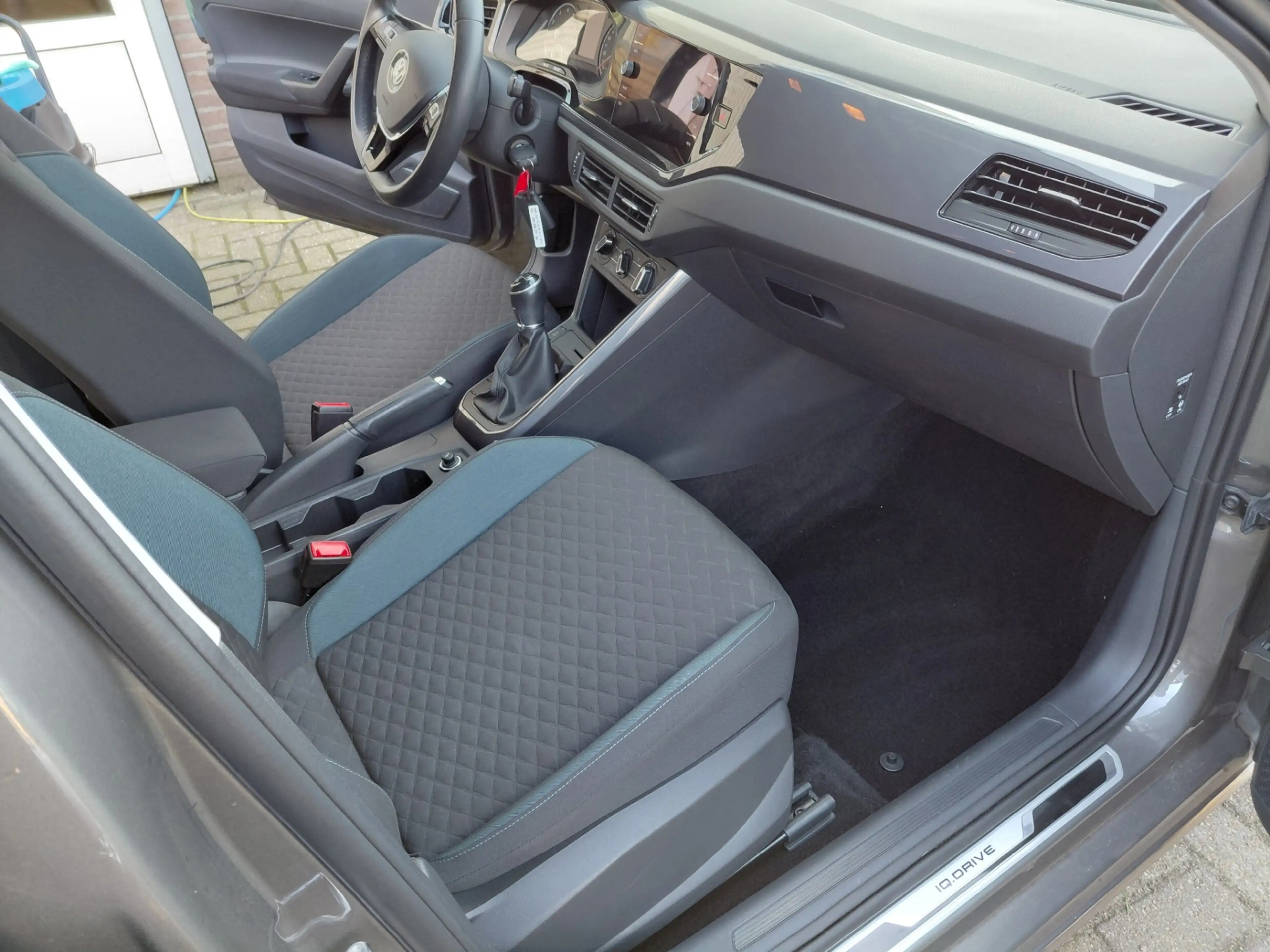 Volkswagen Polo 1.0 TSI Comfortline — photo 9