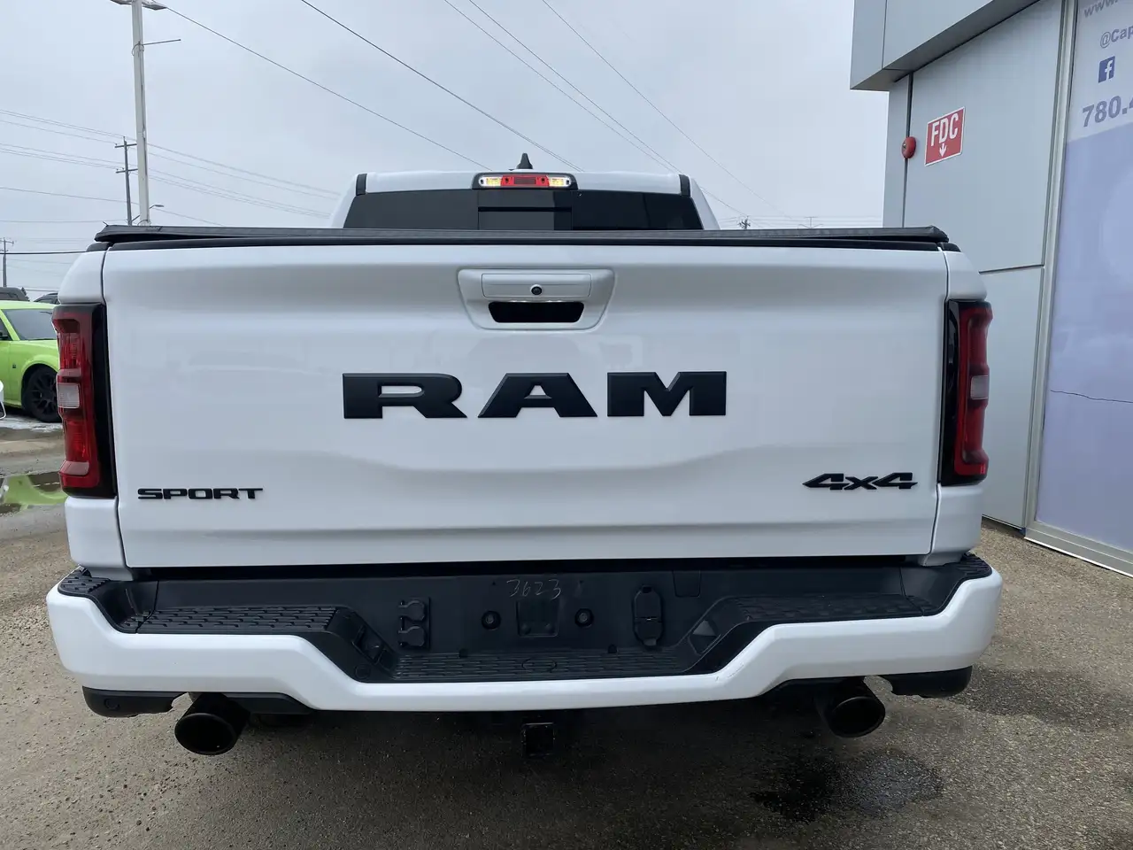 RAM 1500 снимка RAM 1500