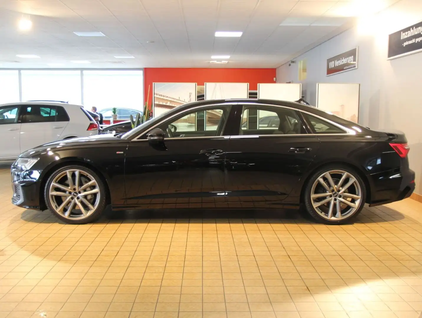 Audi A6 Limousine advanced 55 TFSI e 3x S Line quattr Schwarz - 2