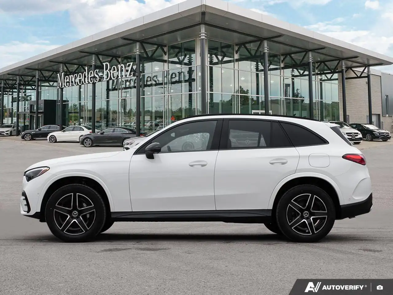 Mercedes-Benz GLC снимка Mercedes-Benz GLC