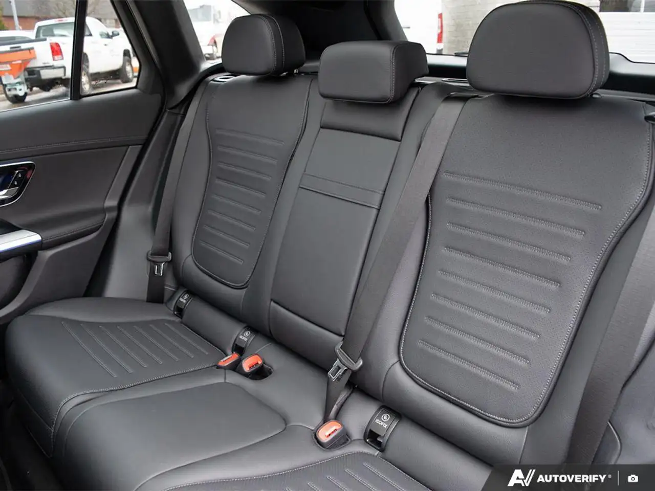 Mercedes-Benz GLC снимка Mercedes-Benz GLC