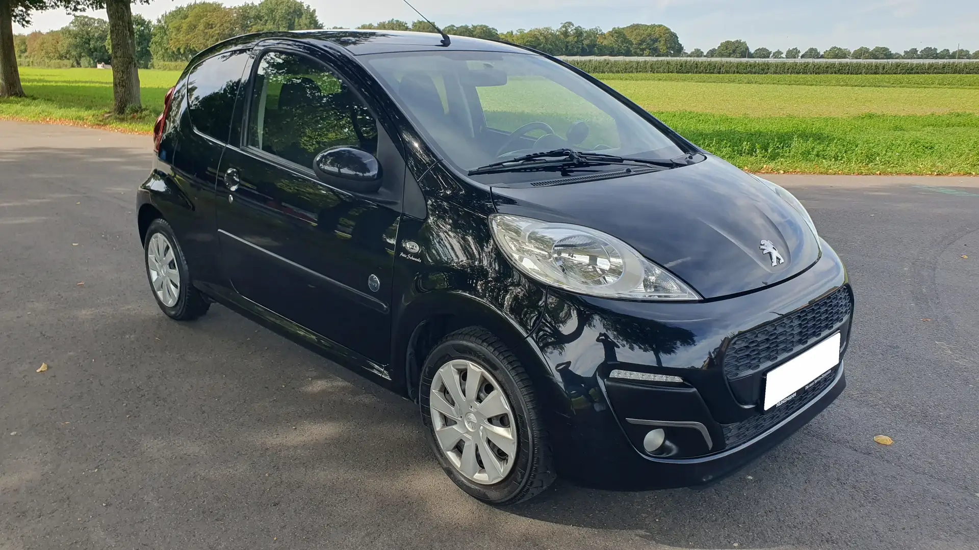 Peugeot 107 1,0 envy Klima Tüv neu 10/2027 Schwarz - 2