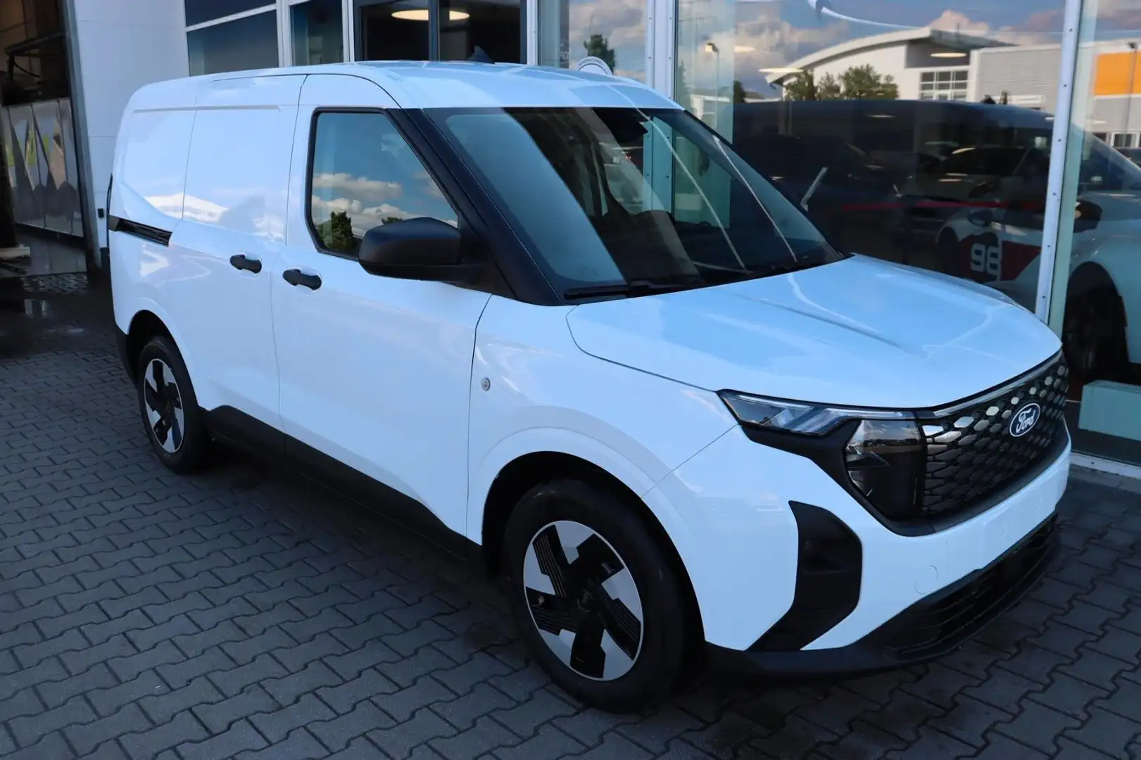 Ford Transit Courier Trend BEV Winter-Paket 0,0 % FIN Weiß - 2