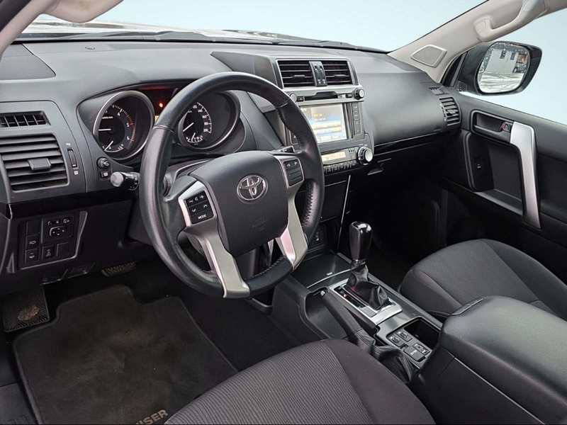 Toyota Land Cruiser Comfort 5-türig AT SHZ Rückfahrkam. LED Keyless BT — photo 7