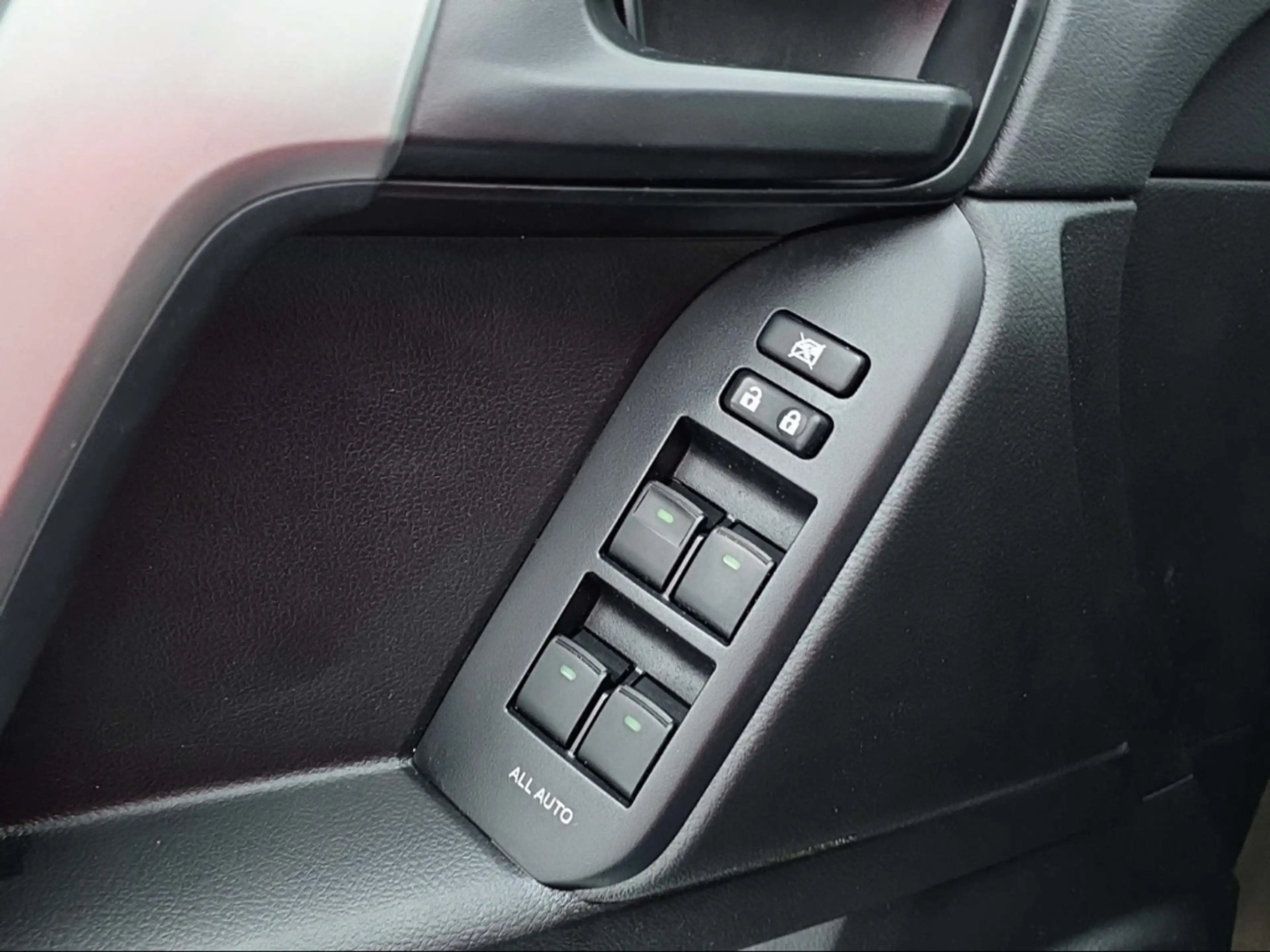 Toyota Land Cruiser Comfort 5-türig AT SHZ Rückfahrkam. LED Keyless BT — photo 11