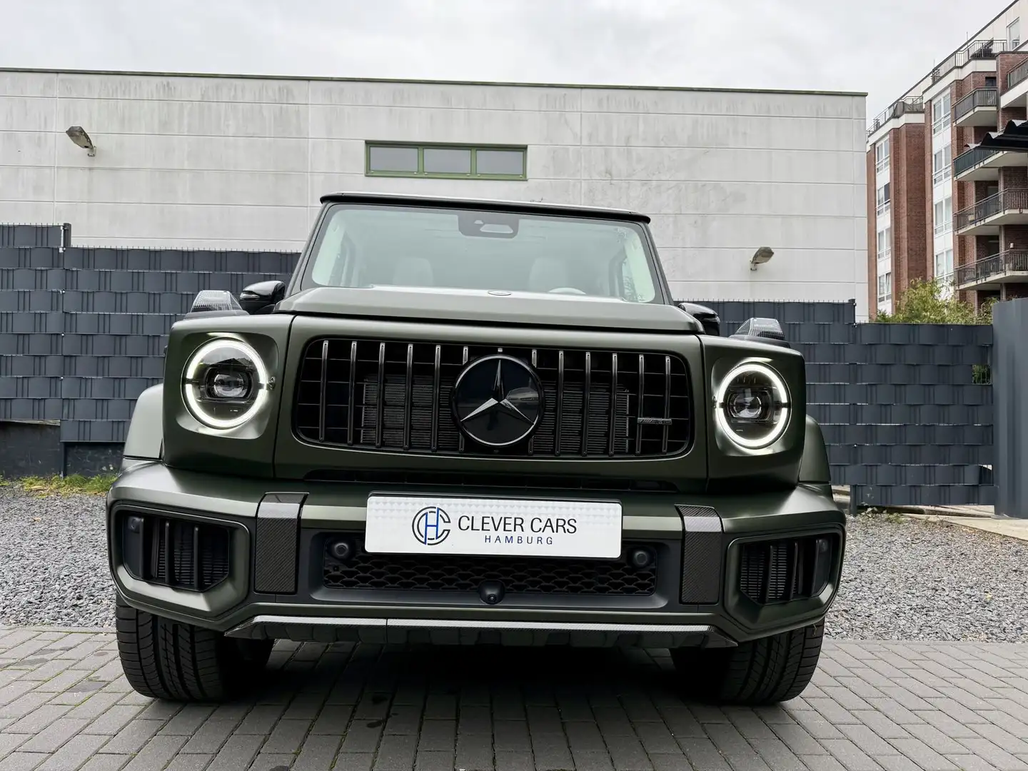 Mercedes-Benz G 63 AMG *ON STOCK*DESIGNO*A22*SUPERIOR*CARBON Grün - 2
