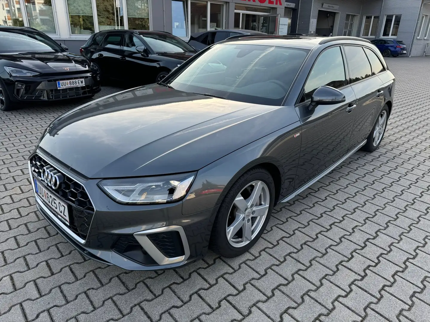 Audi A4 40 TDI quattro S line Gris - 1