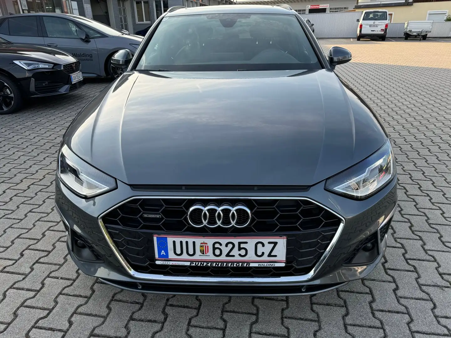 Audi A4 40 TDI quattro S line Gris - 2