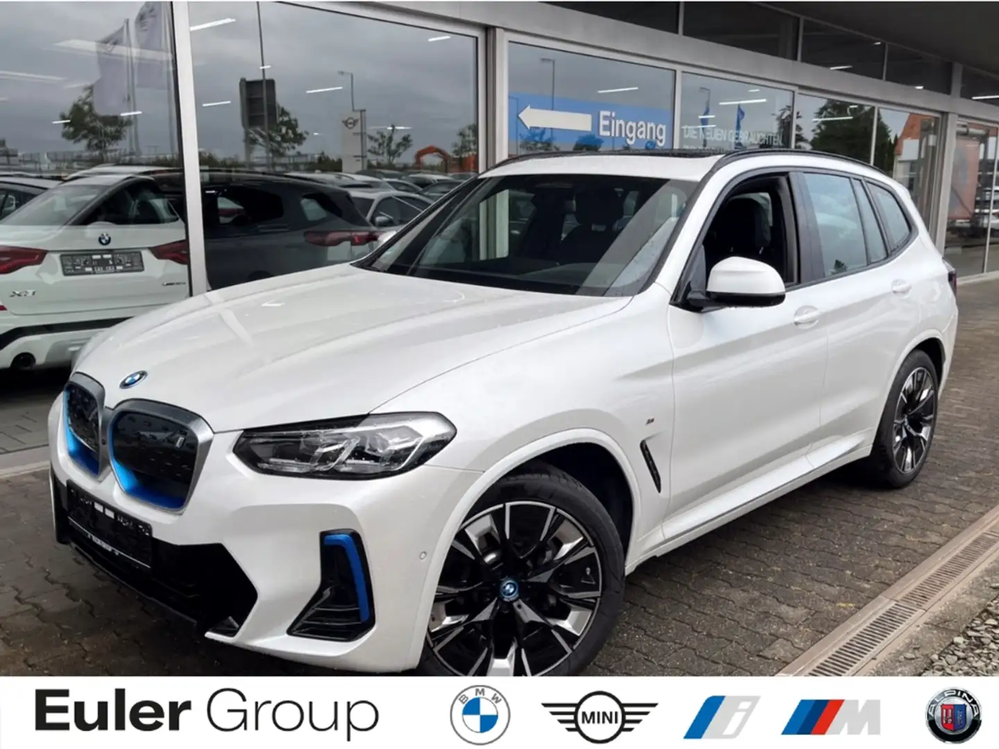 BMW iX3 M-Sport Sommer20'' AHK ICONIC H/K ParkAss+ El.Fond Weiß - 1