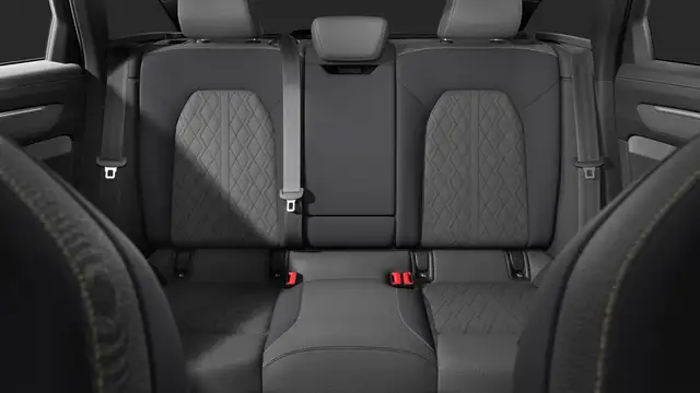 Audi A6 view 9