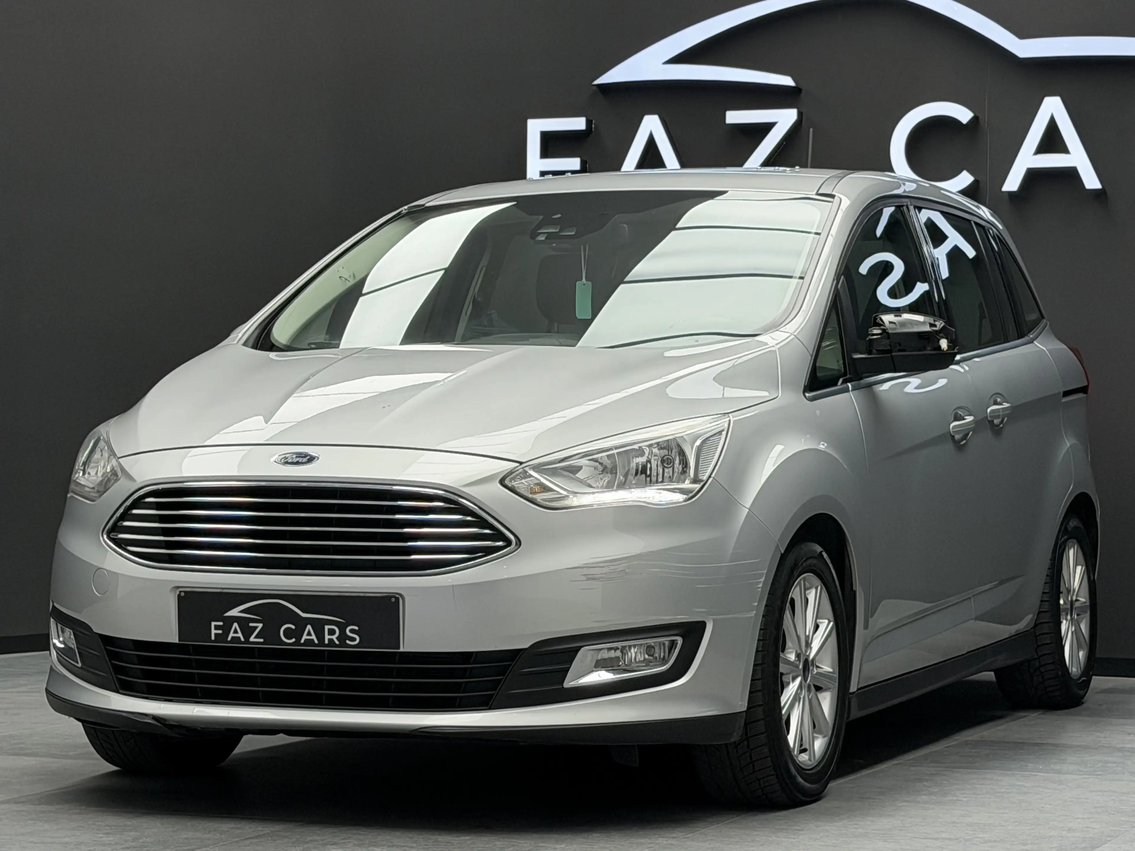 Ford Grand C-Max 1.5 EcoBoost Titanium * EXPORT / MARCHAND * — photo 2