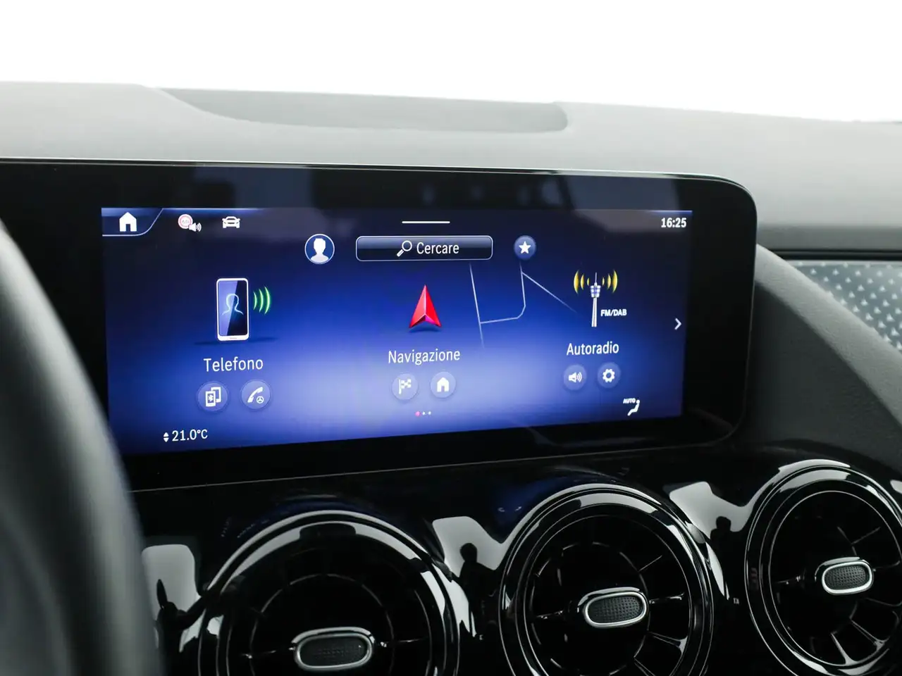 Mercedes-Benz GLA 180 180 advanced auto 16