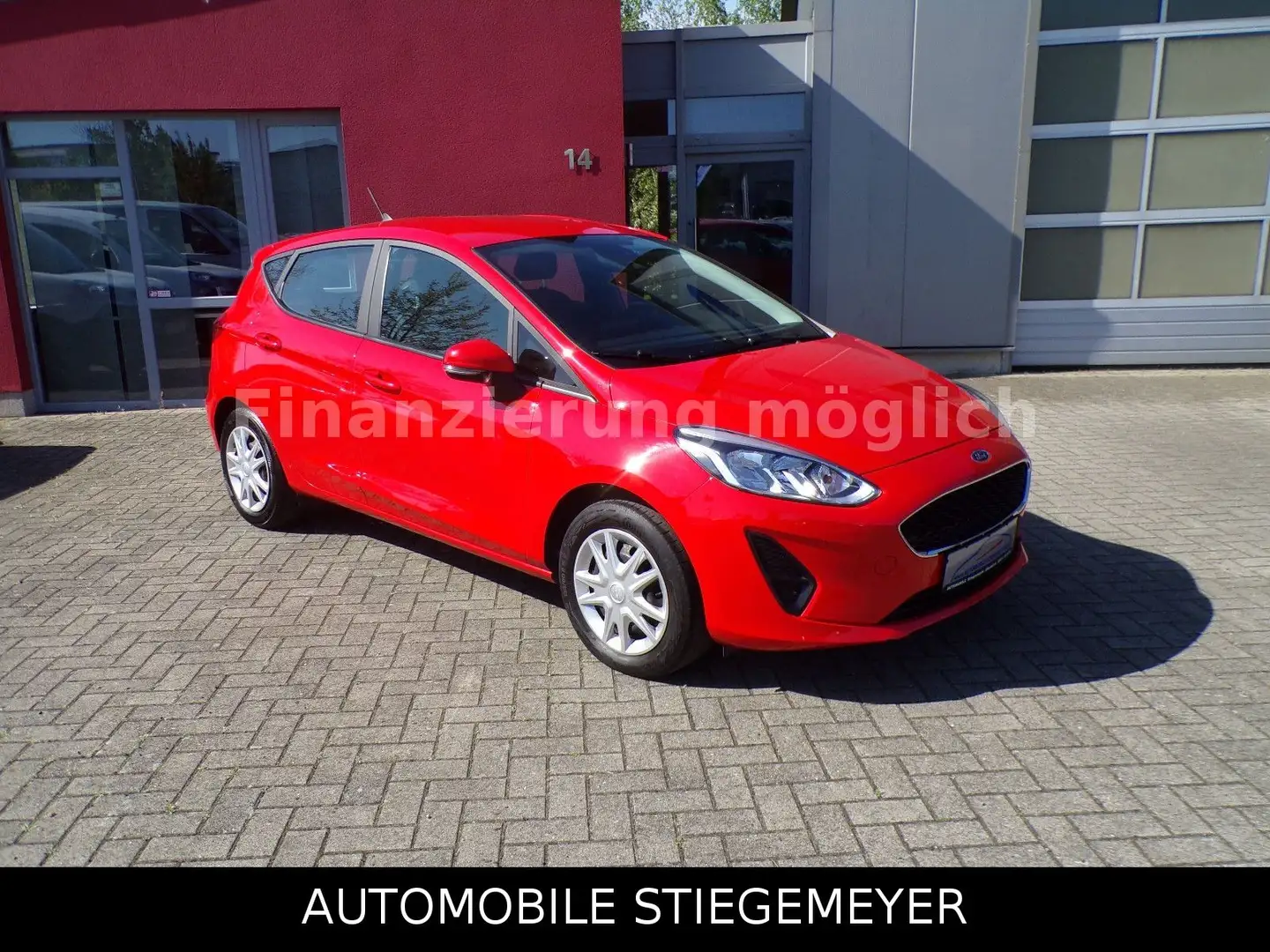 Ford Fiesta COOL&CONNECT Rouge - 1