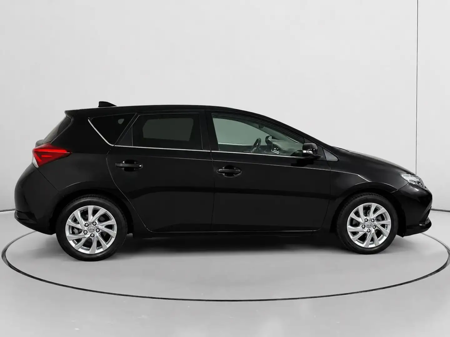 Toyota Auris 120T Active (Business Plus) Negro - 2