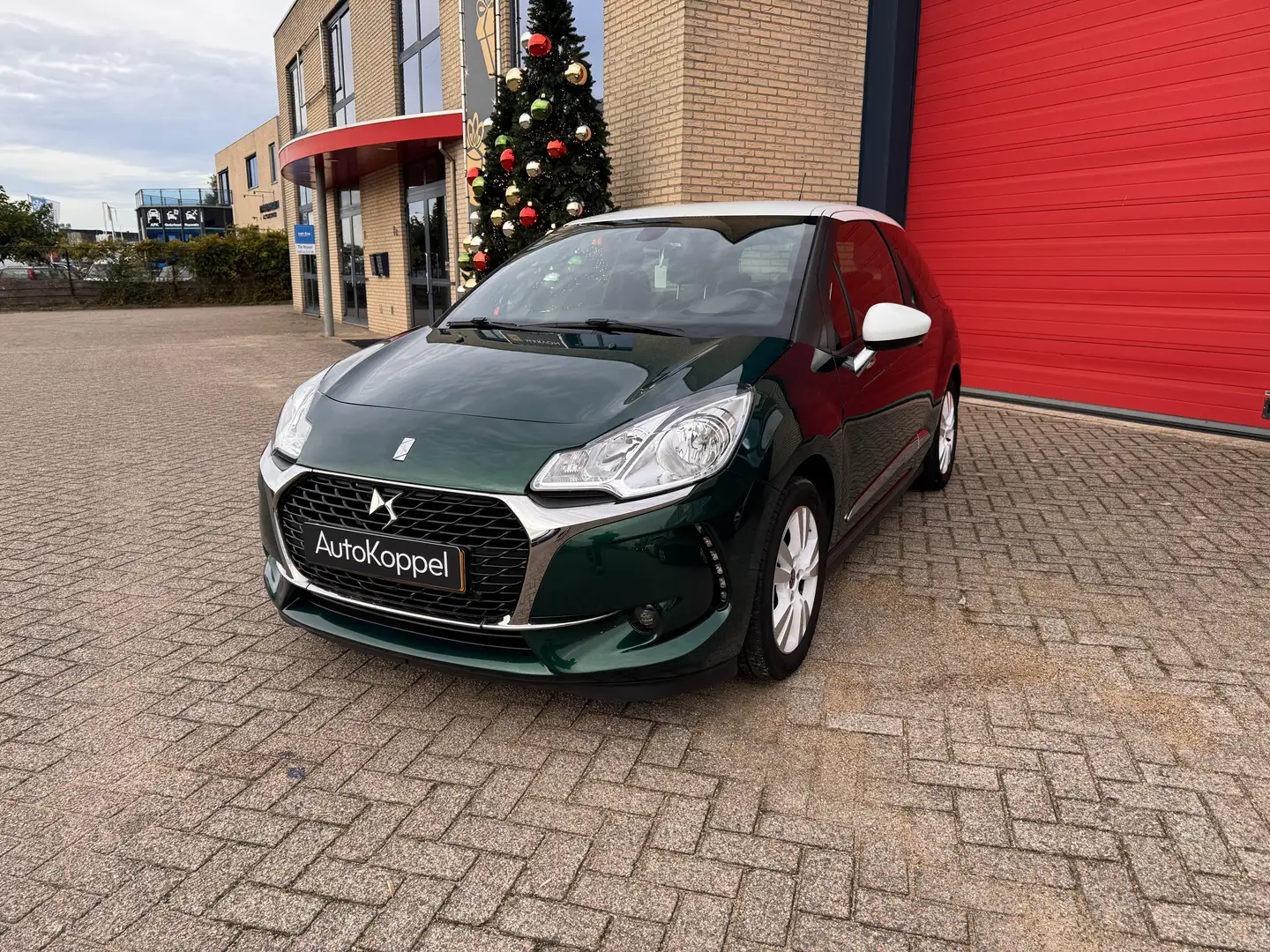 DS Automobiles DS 3 1.2 PureTech Business Groen - 1