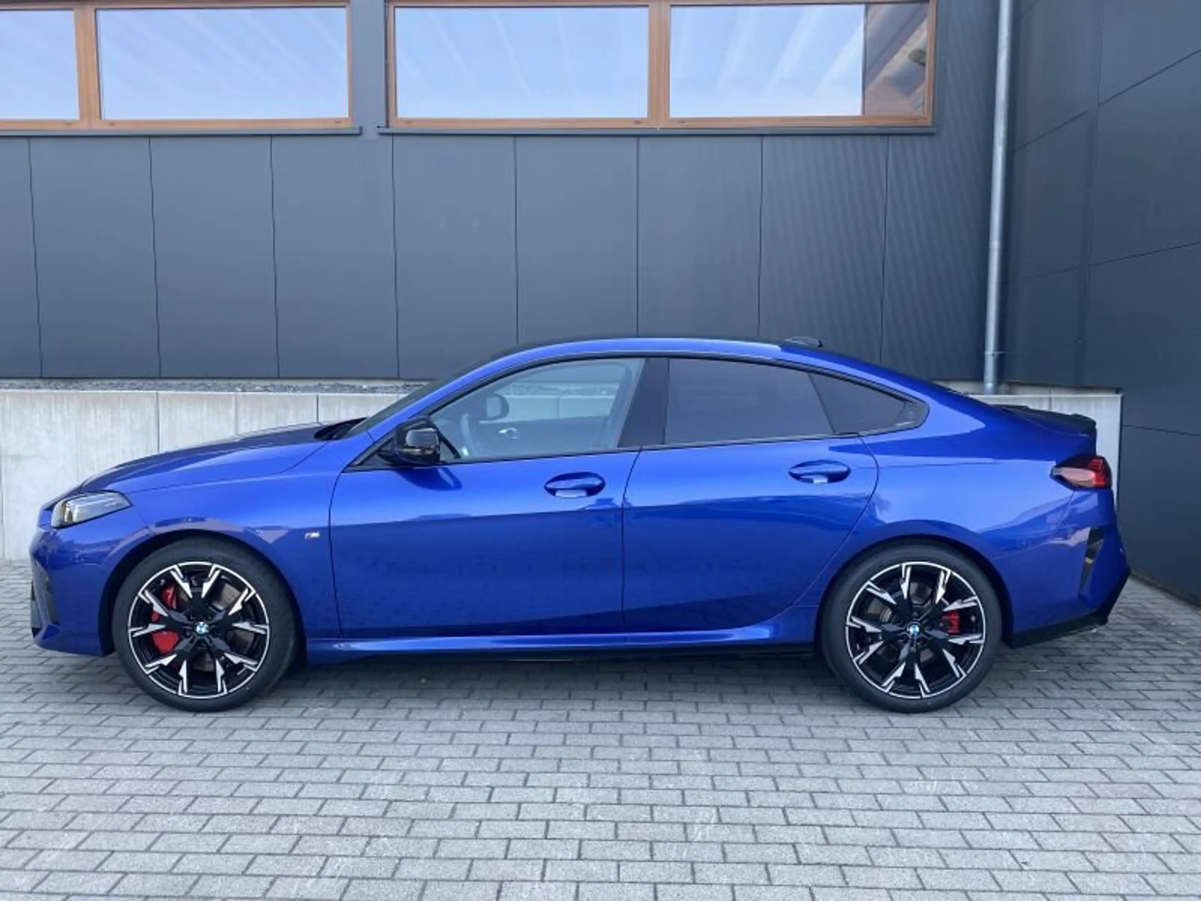 BMW 235 M xDrive Gran Coupé — photo 4