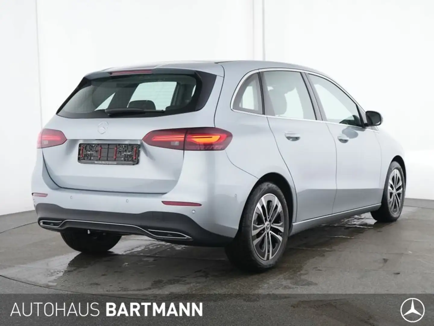 Mercedes-Benz B 180 B 180 PROGRESSIVE+ADVANCED LED+KAMERA+SPUR+el.He Silber - 2