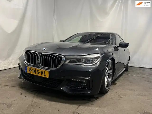 BMW 750 7-serie 750Li xDrive - Koelvloeistof Lekkage - Luc