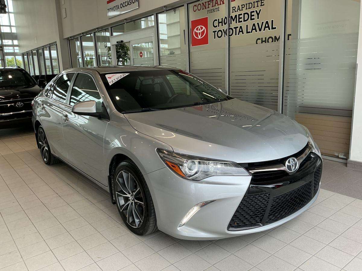 2017 Toyota Camry XSE I4 Berline 2.5L 178hp 6vit FWD 5pl Toit Cuir/S