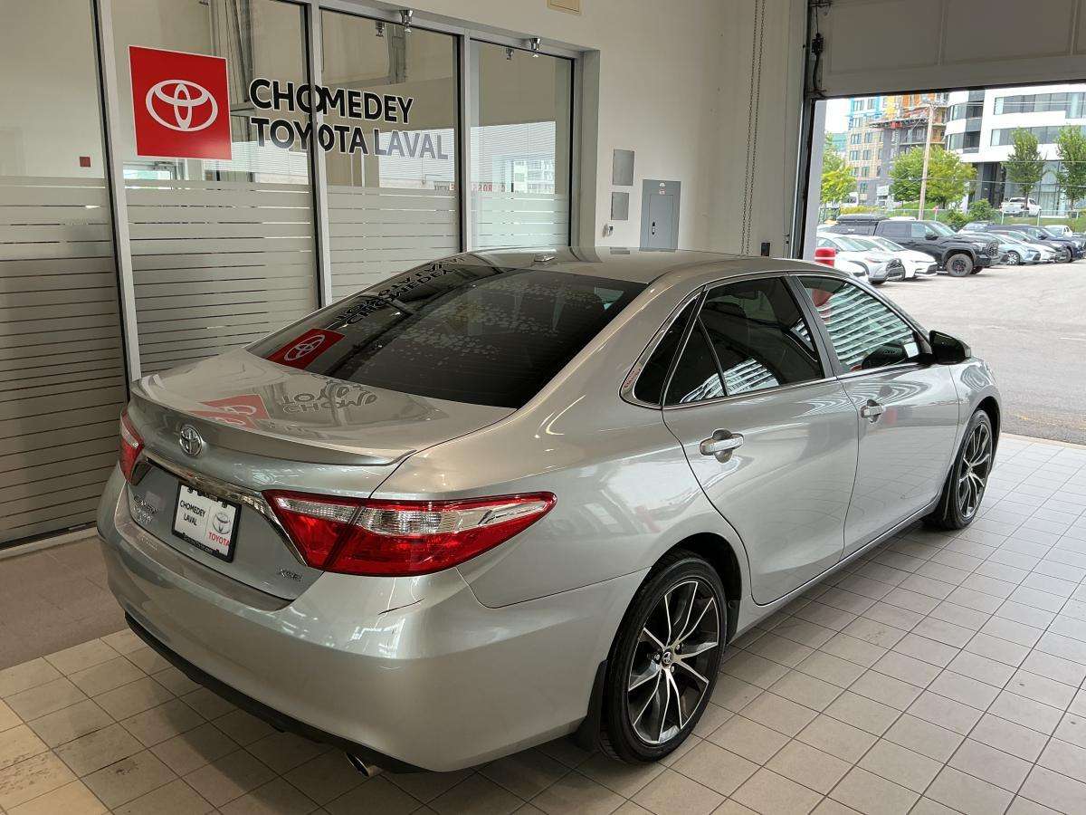2017 Toyota Camry XSE I4 Berline 2.5L 178hp 6vit FWD 5pl Toit Cuir/S — снимка 1