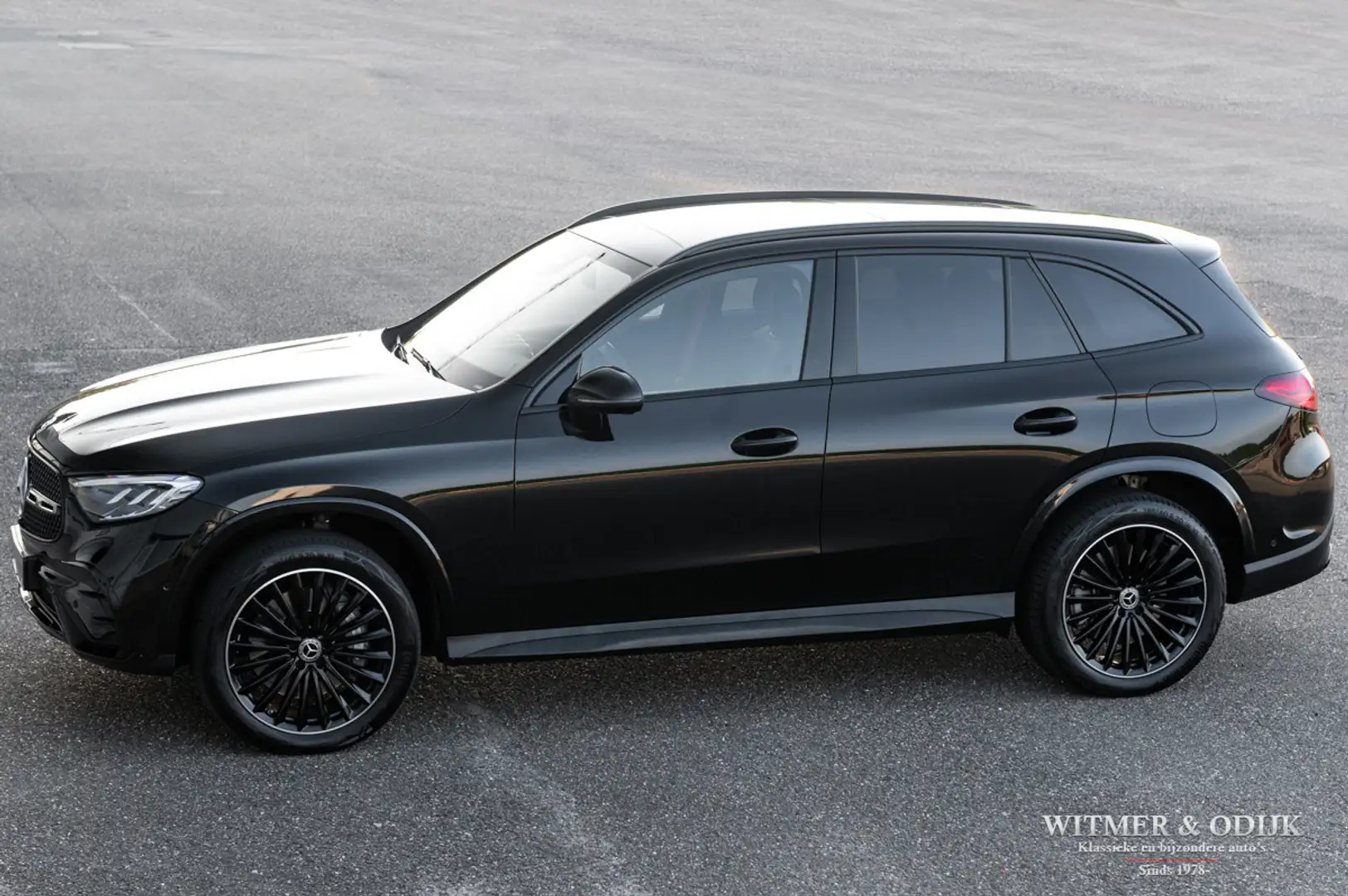 Mercedes-Benz GLC 400 400e 4MATIC AMG Line Panodak, Adapt. Cruise Schwarz - 1