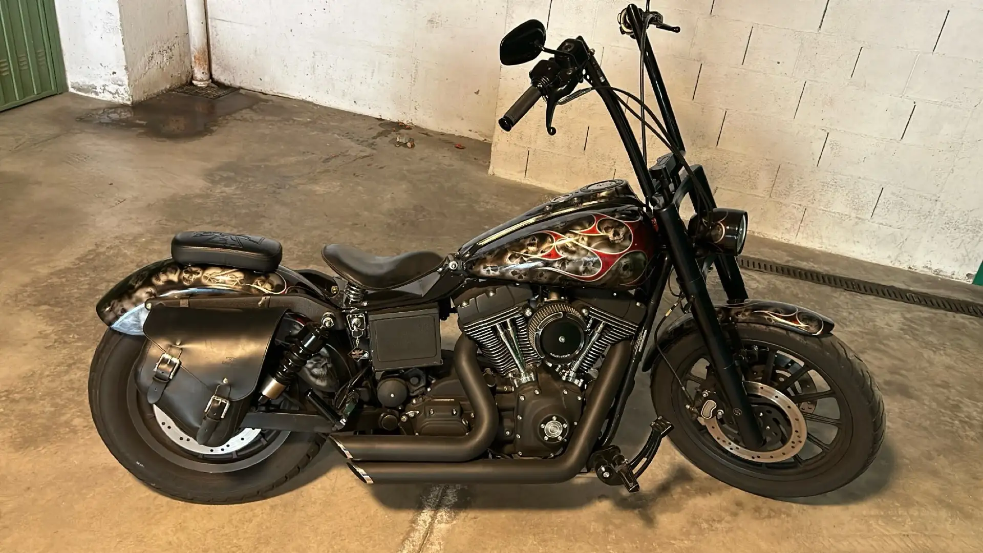 Harley-Davidson Dyna Low Rider Chopper Noir - 1
