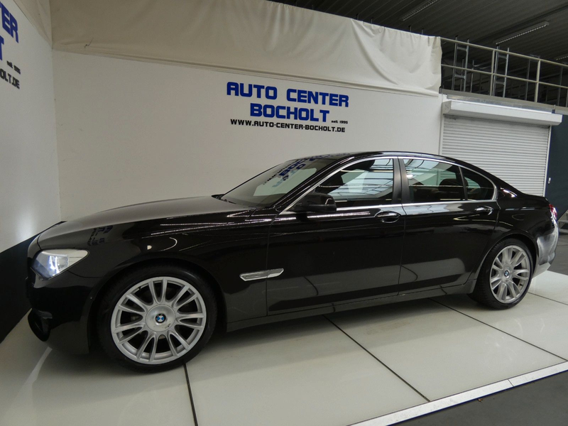 BMW 740 d xDrive*Individual*HUD*GSD*Entertainment — photo 11
