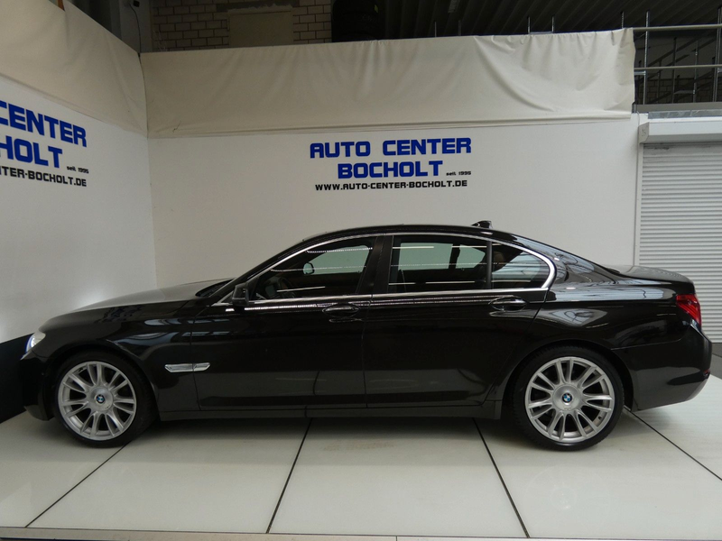 BMW 740 d xDrive*Individual*HUD*GSD*Entertainment — photo 14