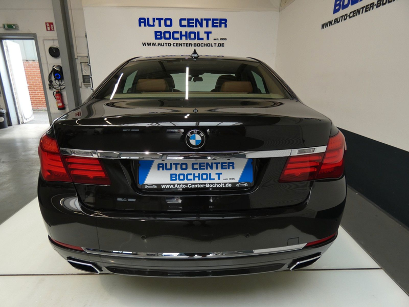 BMW 740 d xDrive*Individual*HUD*GSD*Entertainment — photo 2