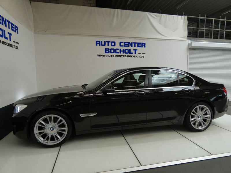 BMW 740 d xDrive*Individual*HUD*GSD*Entertainment — photo 12
