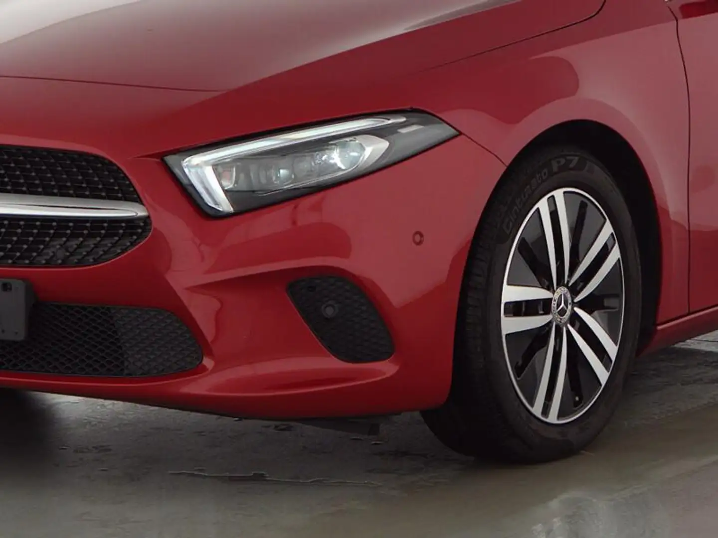 Mercedes-Benz A 220 d, Distronic, Business-Paket, Progressive, Mult... Rouge - 2