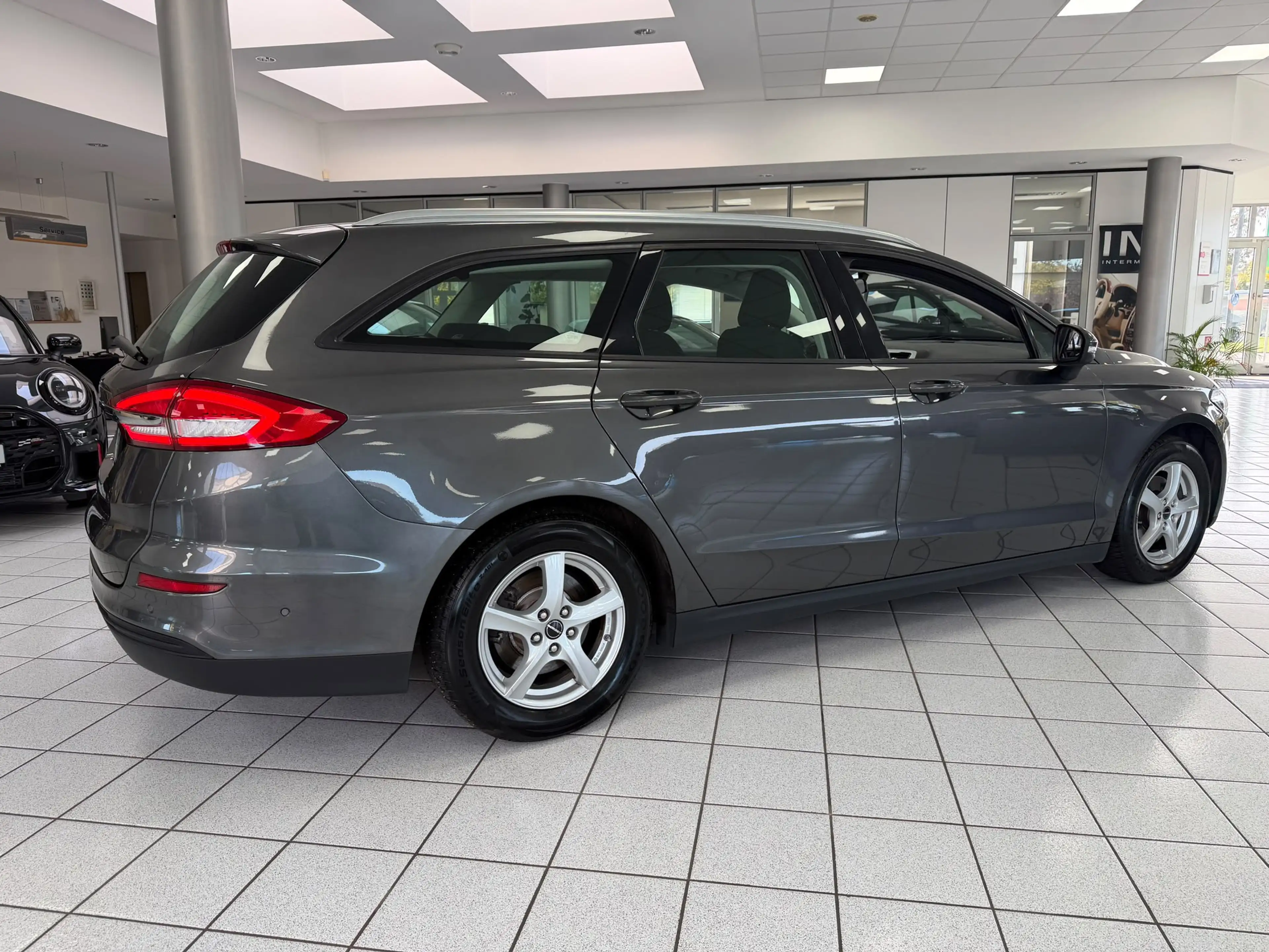 Ford Mondeo Kombi 2.0 TDCi Trend*Navi*Tempomat*Alarm* — photo 4