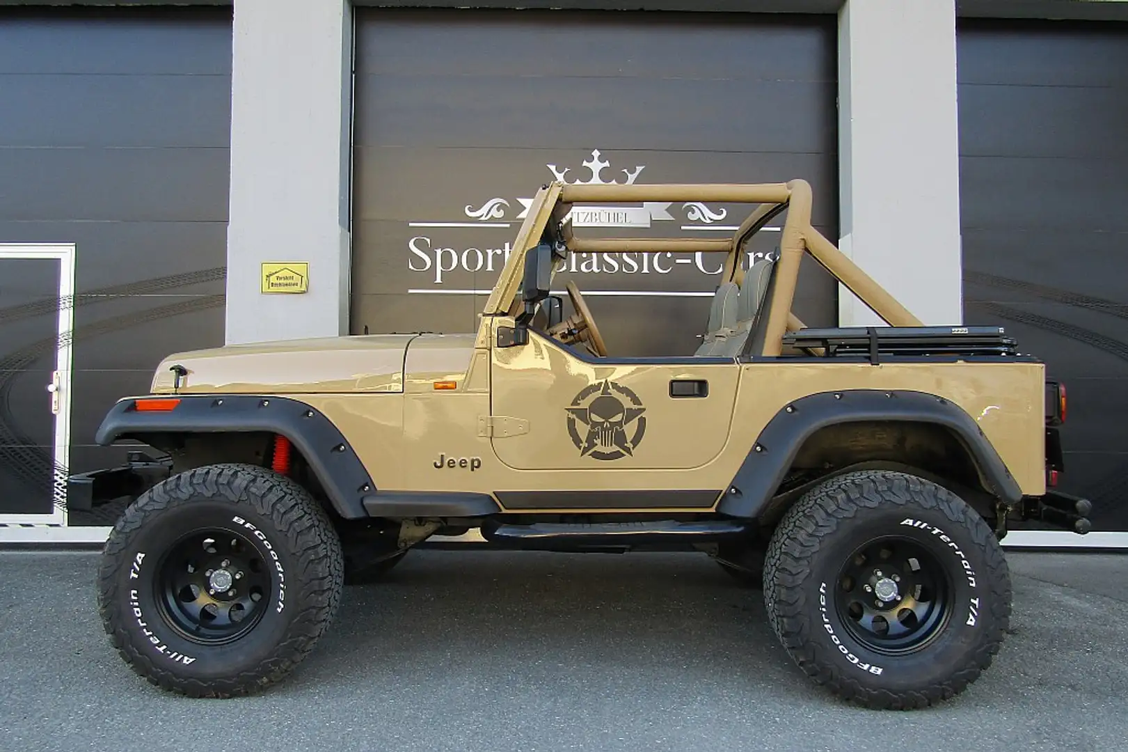 Jeep Wrangler 2,5 Sahara Soft Top ''1.Besitz'' 36.000 Km Beżowy - 1