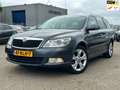 Skoda Octavia Combi 1.2 TSI Elegance Business Line Grijs - thumbnail 1