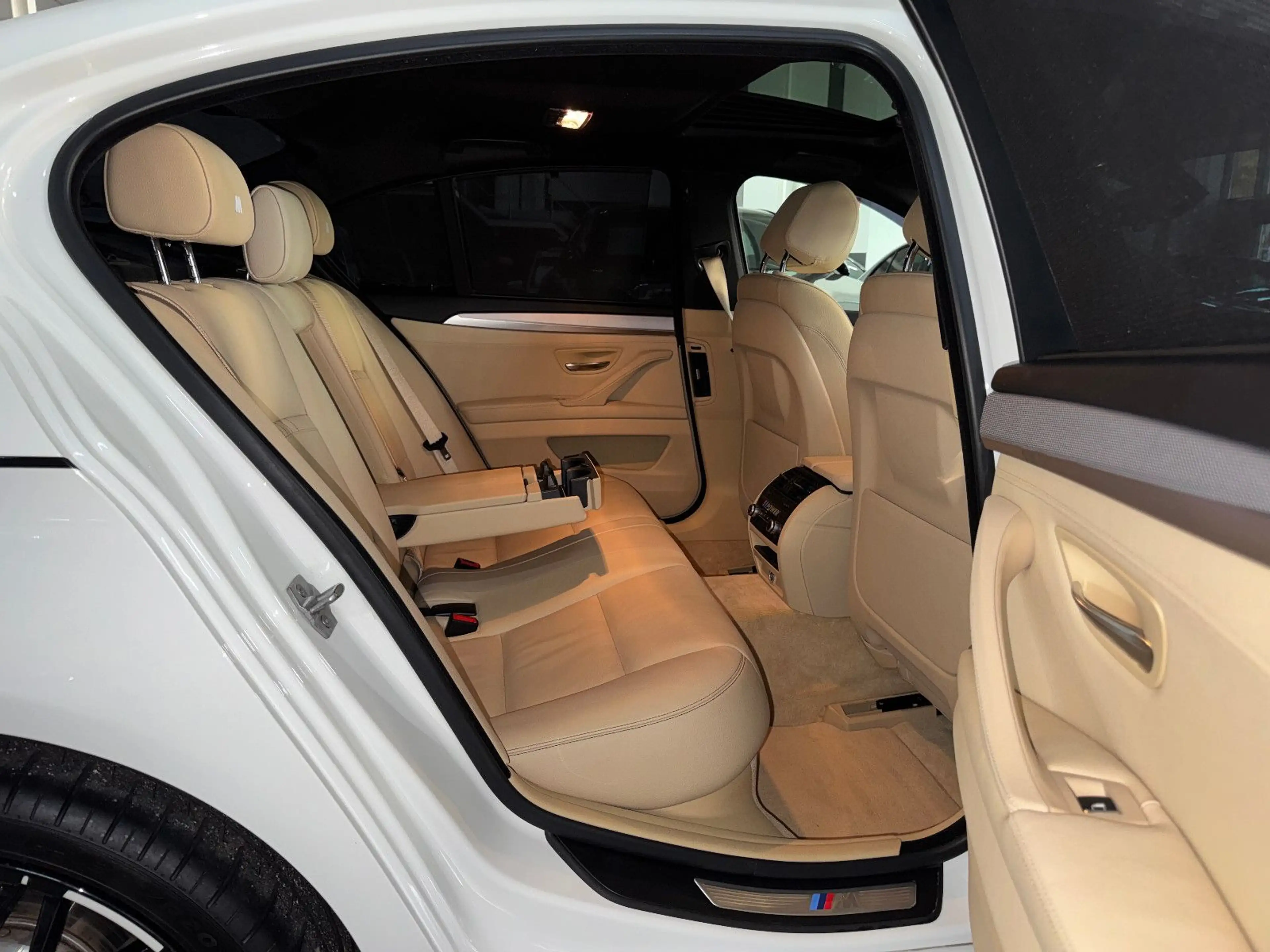BMW 530 d M SPORTPAKET M 550d UMBAU UNIKAT — photo 15