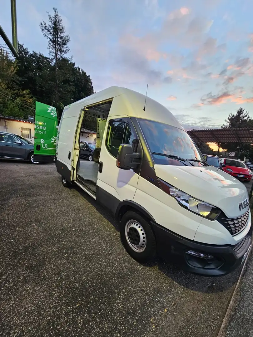 Iveco Daily 35S14NV 3520L H3 Blue Bianco - 2