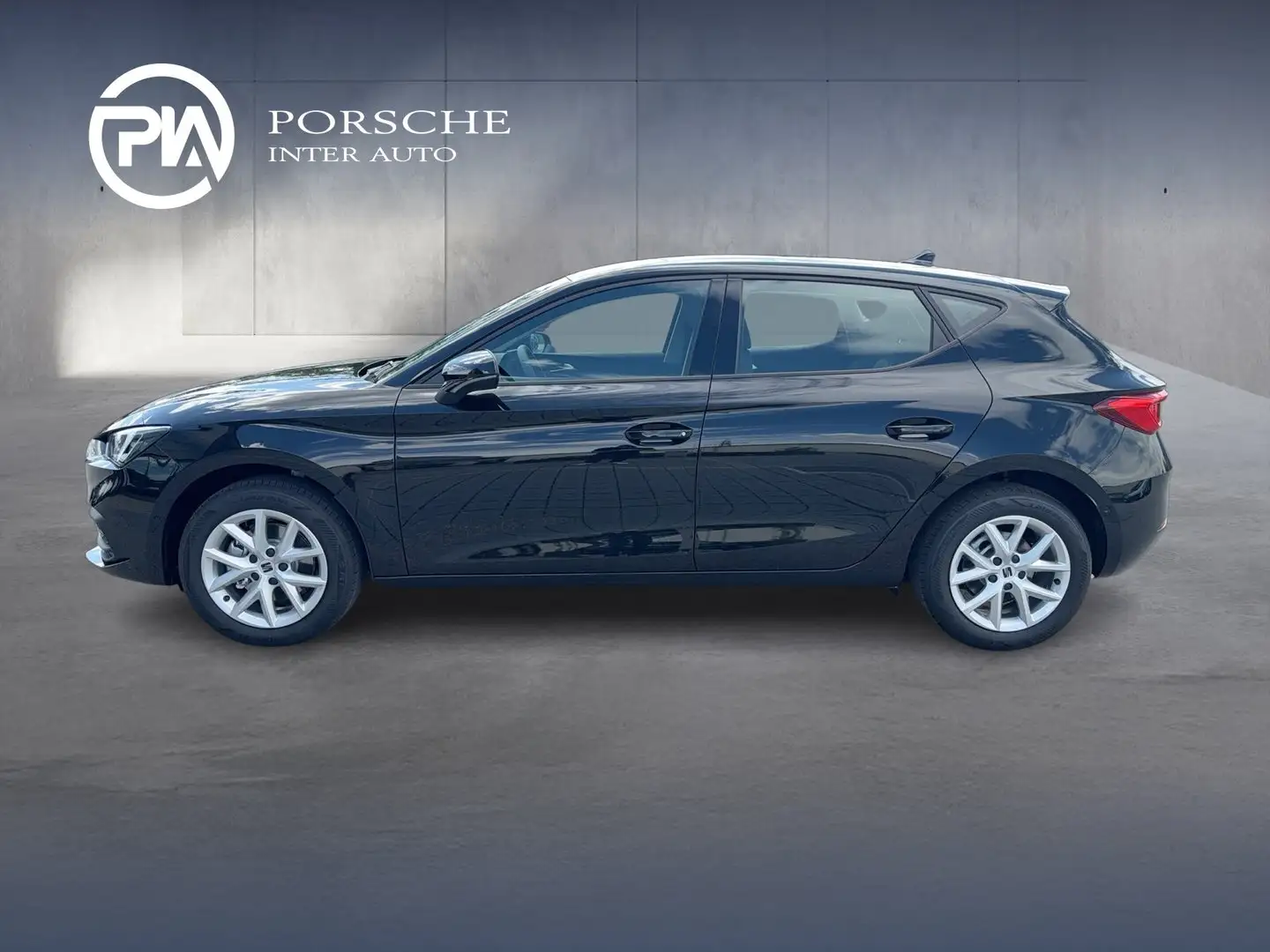 SEAT Leon Style Edition 1.5 eTSI DSG 115 PS Schwarz - 2